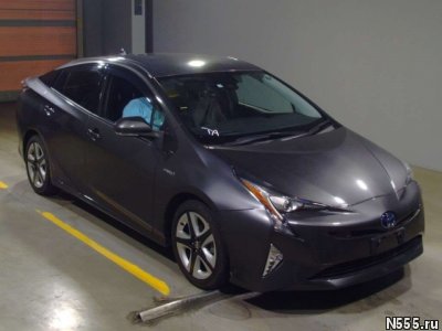 Лифтбек гибрид Toyota Prius ZVW51 A Touring Select